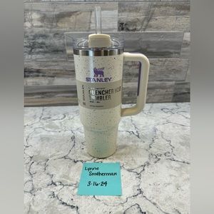 Stanley 30oz CREAME SPECKLE, NWT
